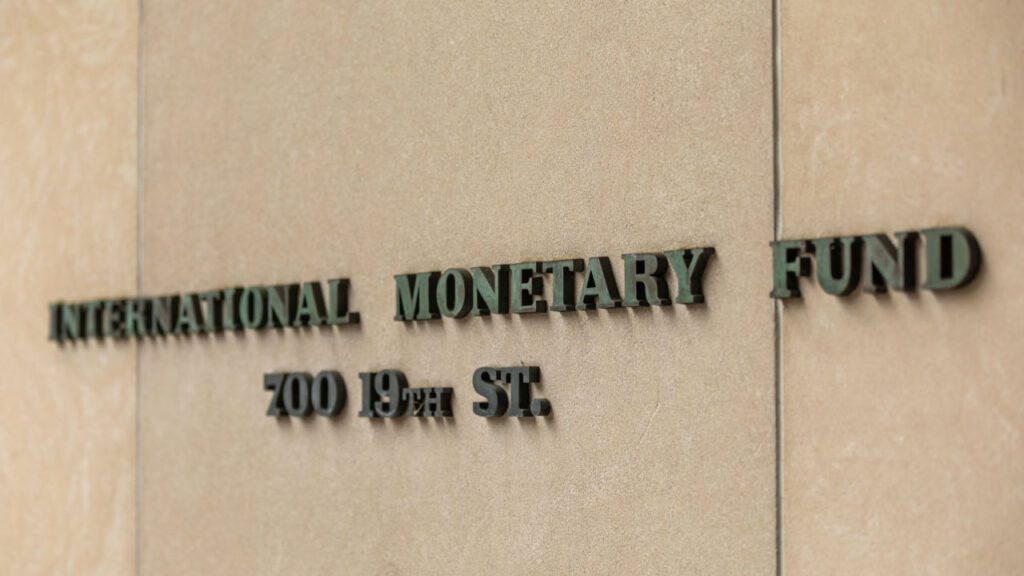 imf-division-chief-and-deputy-managing-director-call-for-swift-regulatory-action-to-avoid-crypto-contagion-to-legacy-finance