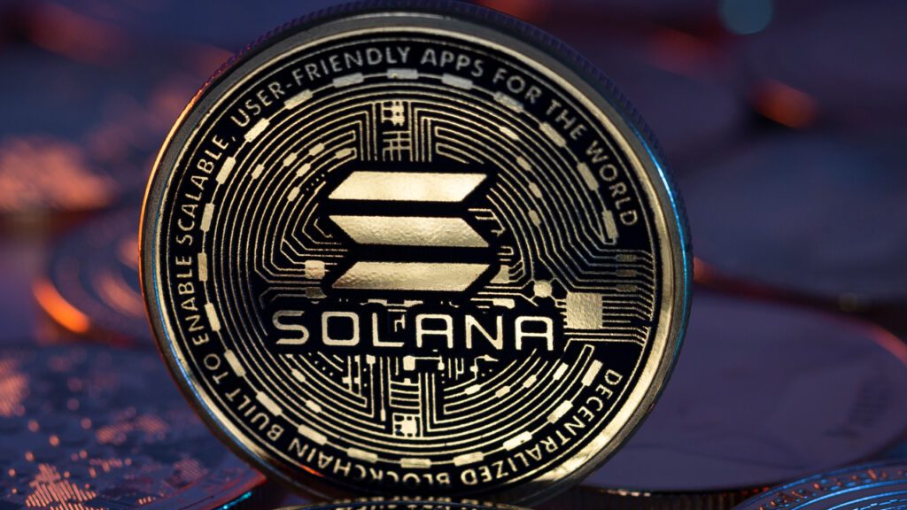 solana-blockchain-experiences-technical-glitch-causing-transaction-slowdowns