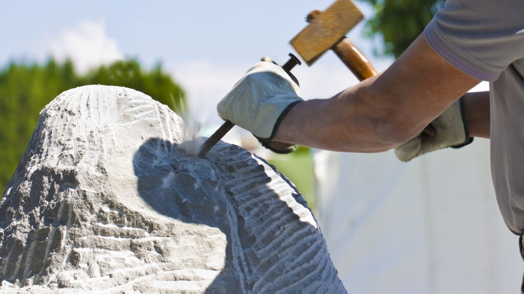 bitcoin-based-nfts-cross-200,000-ordinal-inscriptions,-yuga-labs-launches-twelvefold-collection