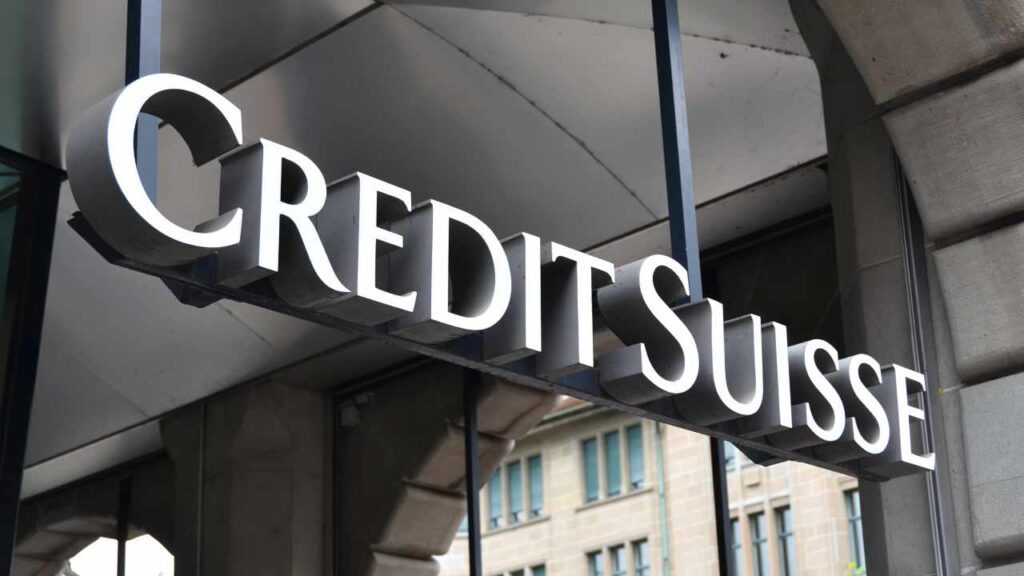 strategist-warns-credit-suisse-next-to-collapse-—-says-‘there’s-a-run-on-the-bank’