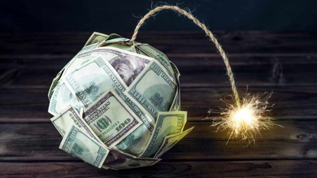 economist-peter-schiff-warns-of-us-dollar-devaluation-and-‘biggest-economic-disaster’-in-history