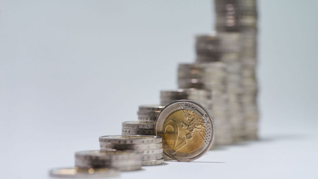 ‘not-the-right-time-to-stop’-rate-hikes,-ecb-chief-economist-says